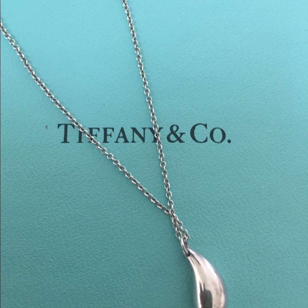 Tiffany & Co. Teardrop necklace
